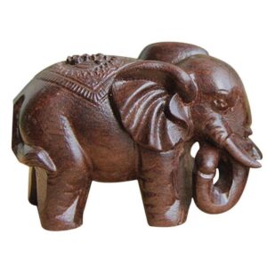 Figura de elefante en madera